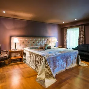 Ventura Boutique 3* וארנה